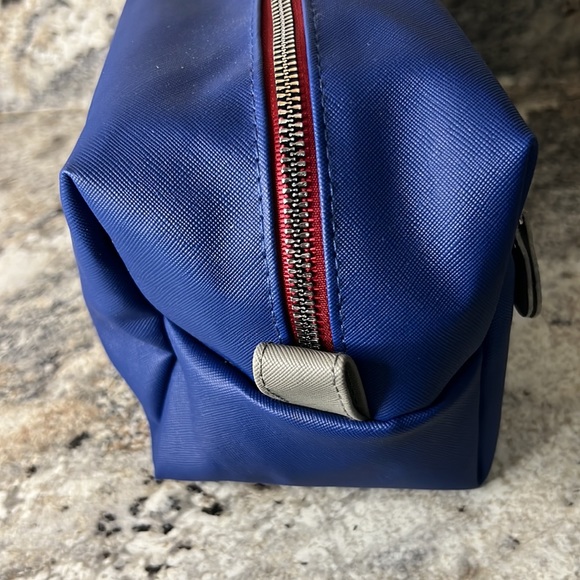 Rae Dunn Dizmos. travel / toiletry bag for men. New without tags - Picture 8 of 8